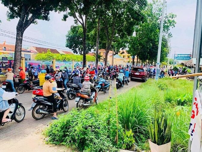 KẸT TIỀN BÁN  (10X60=600M2) ĐẤT THỔ CƯ MT NHỰA NGAY CHỢ GIÁ 620 TRIỆU