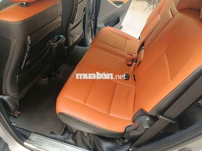 Toyota Innova 2.0G 2019 - 15000 km