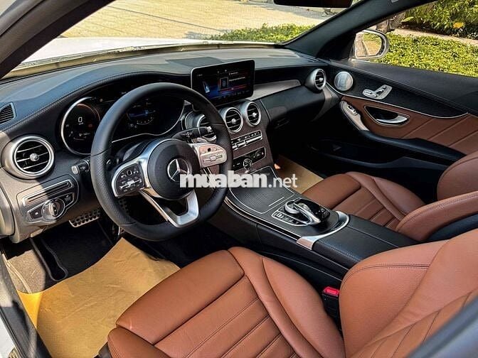 Mercedes Benz C Class 2019 C 300 AMG - 74000 km
