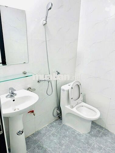 PHÒNG KHÉP KÍN Ở LUÔN TẠI PHỐ TÔN ĐỨC THẮNG, PHƯỜNG HÀNG BỘT, HÀ NỘI