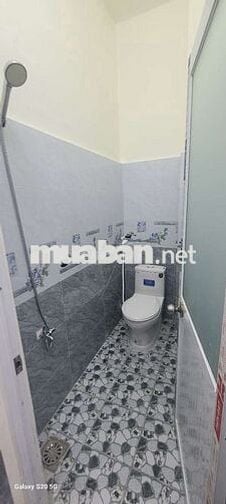 Nhà 3,5 x 12, trệt, gác suốt , nhà mới ban công đúc , 2wc. 6tr/ tháng