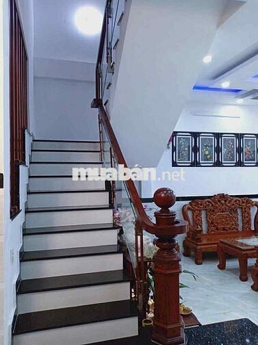 Phan Huy Ích 4 lầu đúc BTCT đường nhựa 2 xe hơi né nhau chỉ 12,6 tỷ