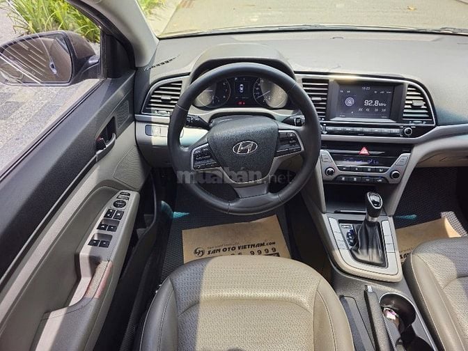 Hyundai elantra 2017 1.6 giá hợp lý ạ