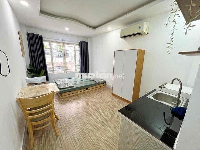 Cho thuê phòng Q1 gần Cầu Ông Lãnh , ĐH Luật TPHCM 30m2 có Bancol