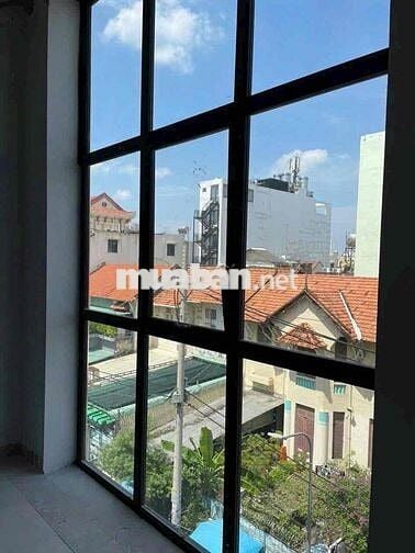 Toà nhà mặt tiền phong cách đương đại