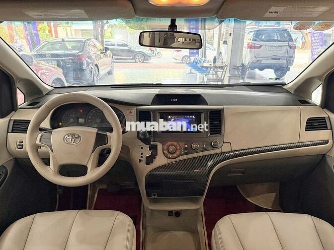 TOYOTA SIENNA 2.7L SX 2010 NHẬP MỸ