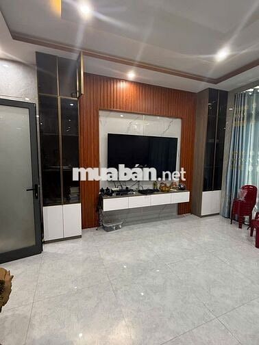 BÁN NHÀ CHÍNH CHỦ ĐƯỜNG 10.5M - HƯỚNG ĐB, VỊ TRÍ ĐẸP HOT HÒA XUÂN