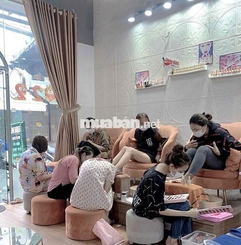 Sang nhượng mặt bằng kinh doanh nail , phun xăm , nối mi ...