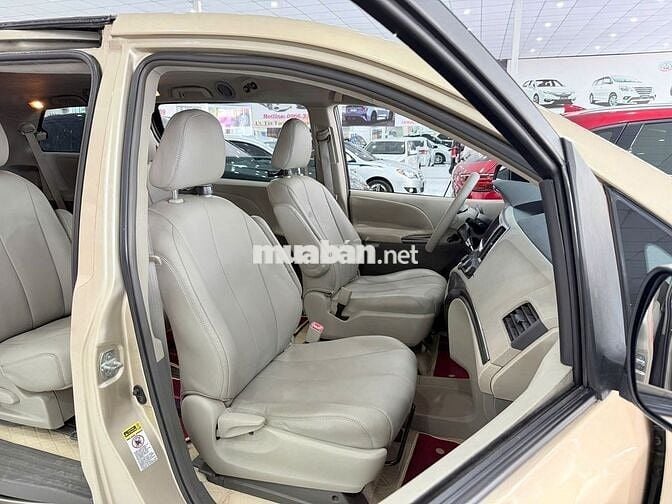 TOYOTA SIENNA 2.7L SX 2010 NHẬP MỸ