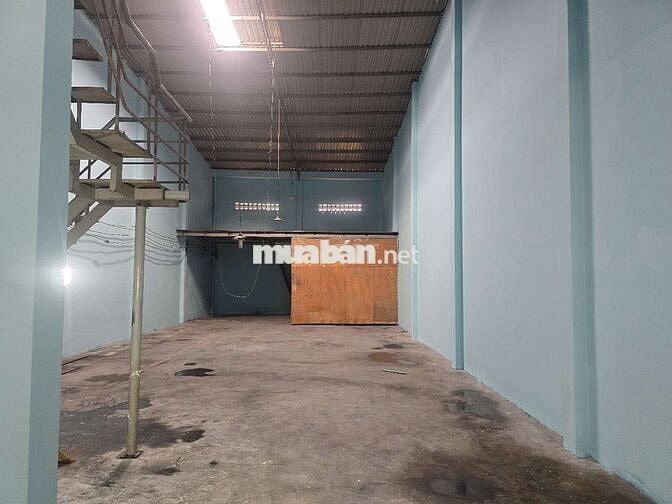 CHO THUÊ KHO,XƯỞNG 290M² CÓ VĂN PHÒNG, GẦN EON TÂN PHÚ