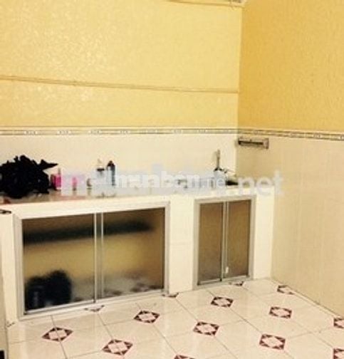 Cho thuê nhà 2 tầng mặt đường số 45 quận 4