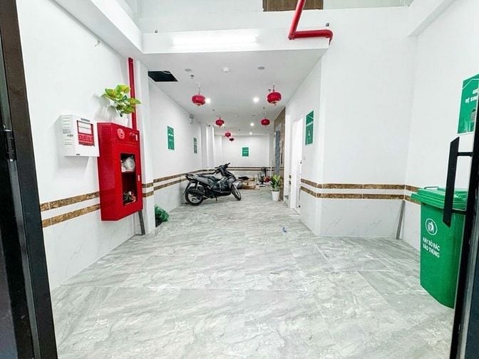 Bán CHDV MỚI -QUAN HOA -GẦN PHỐ,THANG MÁY -18 Phòng -Dòng tiền 90tr/th