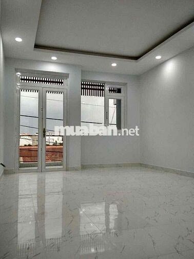 Nhà mặt tiền xe ôtô kinh doanh làm văn phòng