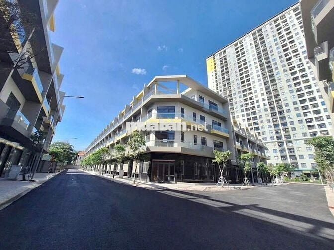 NHÀ PHỐ LIỀN KỀ 7,7 TỈ( 211M2 6PN ĐƯỜNG THỐNG NHẤT BÌNH DƯƠNG)