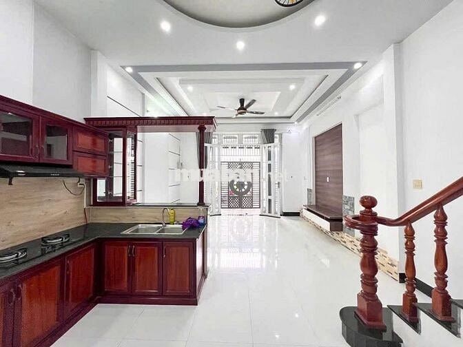 BÁN NHÀ MÁI THÁI 1T1L SHR 5X19M NGAY GẦN TRUNG TÂM BÌNH CHÁNH !