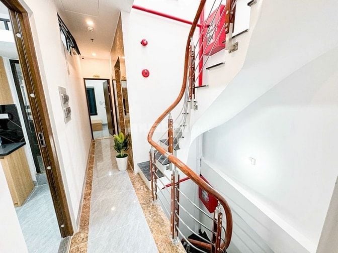 Bán CHDV MỚI -QUAN HOA -GẦN PHỐ,THANG MÁY -18 Phòng -Dòng tiền 90tr/th