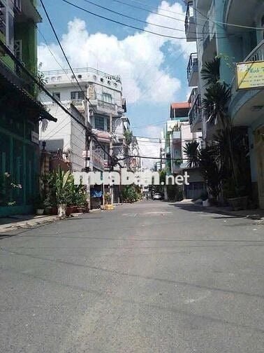 BÁN GẤP TRONG TUẦN CĂN NHÀ 1 TRỆT 1 LẦU CÁCH UBND BÌNH CHÁNH 500M