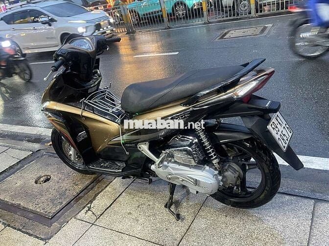Honda air blade 2012 mới 90% biển số thành phố