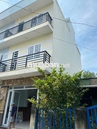 Bán Toà Nhà DV gần BV Nhi Đồng 3 , Trường ĐHYD Tân Kiên