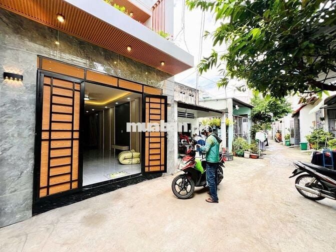 BÁN NHÀ SHR,HẺM Ô TÔ - ĐÔNG HƯNG THUẬN Q12. GIÁ : 4,49 TỶ