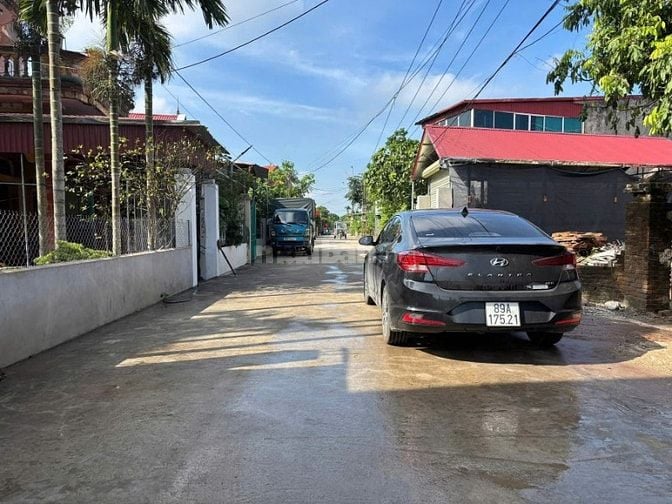 Chỉ 2.6tỷ có ngay 100m Đông Tảo. Đường otto chạy thông. Gần chợ