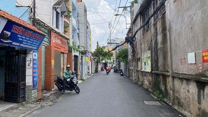 Bán nhà mặt phố đường Thành Thái gần siêu thị Big C Q.10 (63m2) 20 tỷ