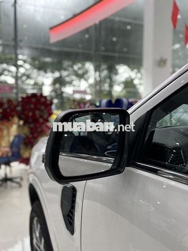 Ford Everest 2025 Titanium Plus 2.0L 4x4 AT