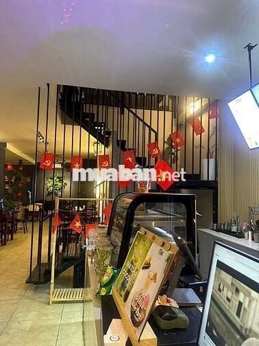 CHO THUÊ NHÀ GÓC 2 MẶT TIỀN ĐƯỜNG SẦM UẤT 6X24 1 LẦU