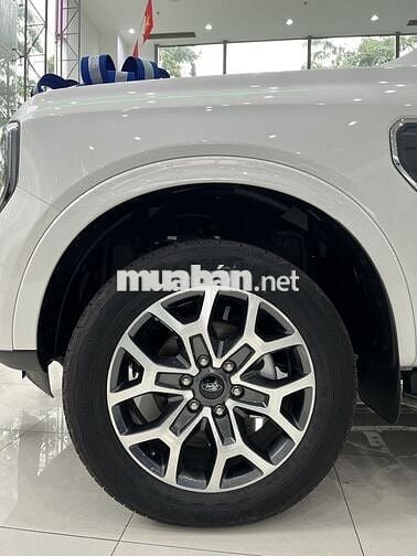 Ford Everest 2025 Titanium Plus 2.0L 4x4 AT