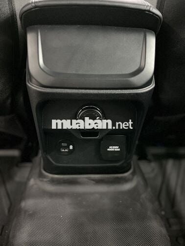 Ford Everest 2025 Titanium Plus 2.0L 4x4 AT