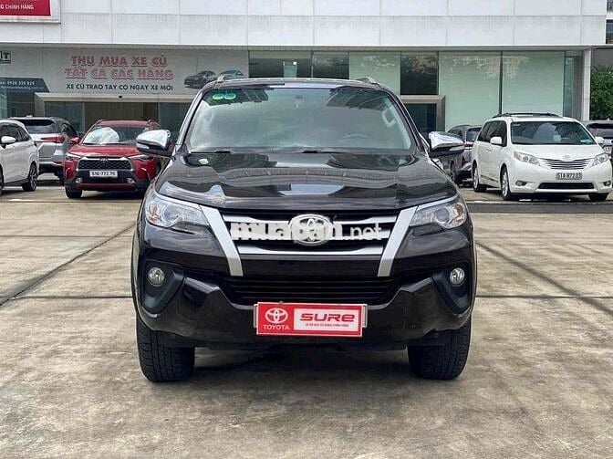 Toyota Fortuner 2017 2.7V 4x2 AT - 7c số sàn