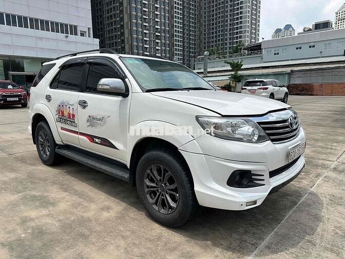 Toyota Fortuner 2019 2.7V 4x2 AT - 7c tự động HANG