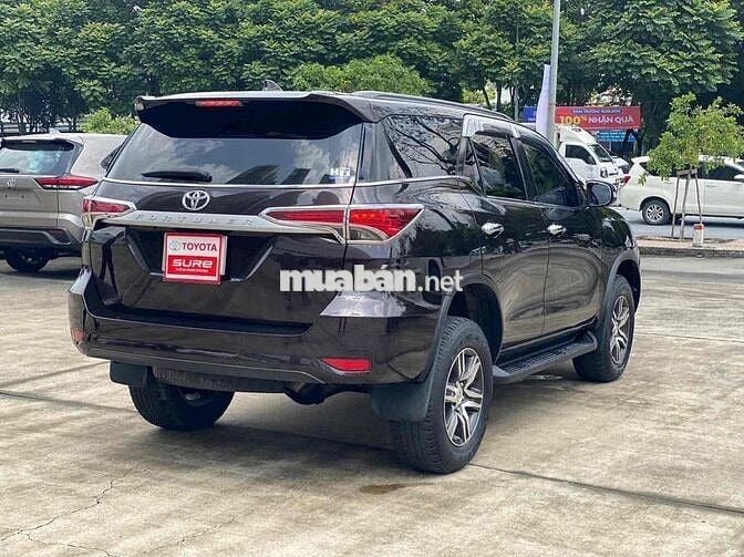 Toyota Fortuner 2017 2.7V 4x2 AT - 7c số sàn