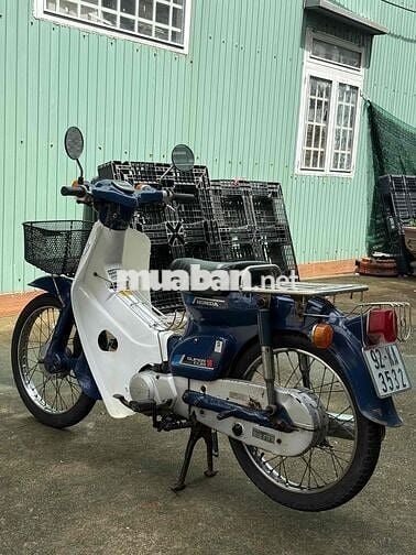 Cub Nhật HONDA 50cc không cần bằng lái cho HSSV