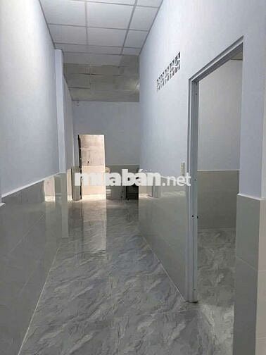 NHÀ MỚI XÂY 5X25M VUÔNG VỨC HẺM XE TẢI THÔNG