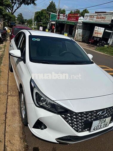 Hyundai Accent 2022 1.4 AT - 42000 km