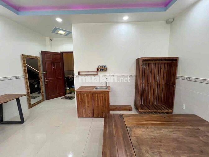 CĂN HỘ DỊCH VỤ CỬA SỔ TRỜI - MỚI KENG ĐƯỜNG PHẠM HÚNG NỐI DÀI