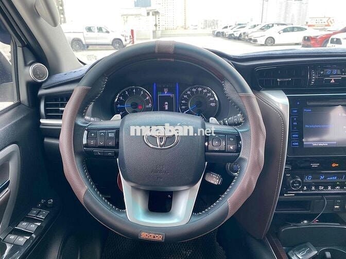 Toyota Fortuner 2018 2.7V 4x2 - 82000 km