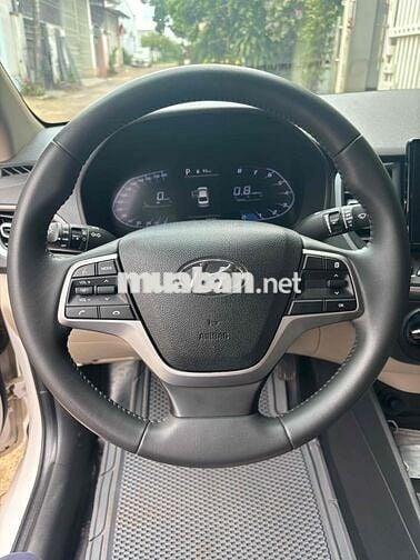 Hyundai Accent 2022 1.4 AT - 42000 km