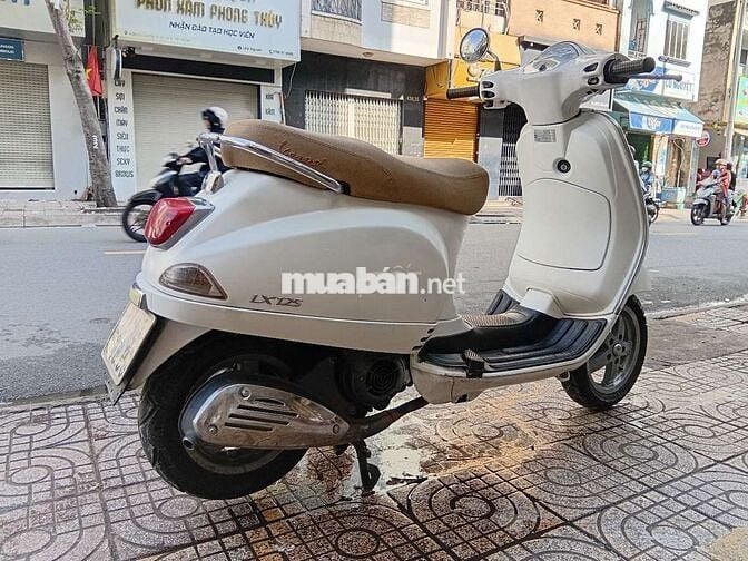 Cần bán xe vespa lx 125 zin đẹp