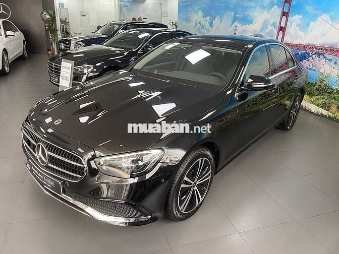 Mercedes Benz E180 2021  - 35000 km Chính Hãng