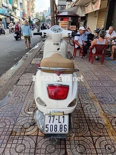 Cần bán xe vespa lx 125 zin đẹp