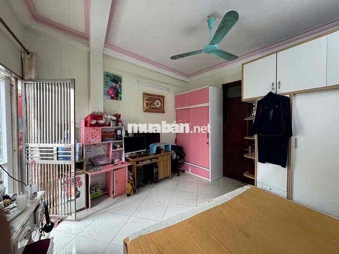 Cần Bán Nhà Đại Từ, DT: 54m², 5 Tầng, Giá 10.5 Tỷ, dân xây chắc chắn