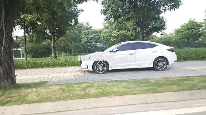 Hyundai Elantra 2021 1.6 AT Sport - 70000 km