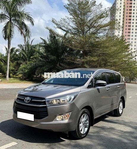 Innova sx 2019 số sàn màu ghi, động cơ máy xăng