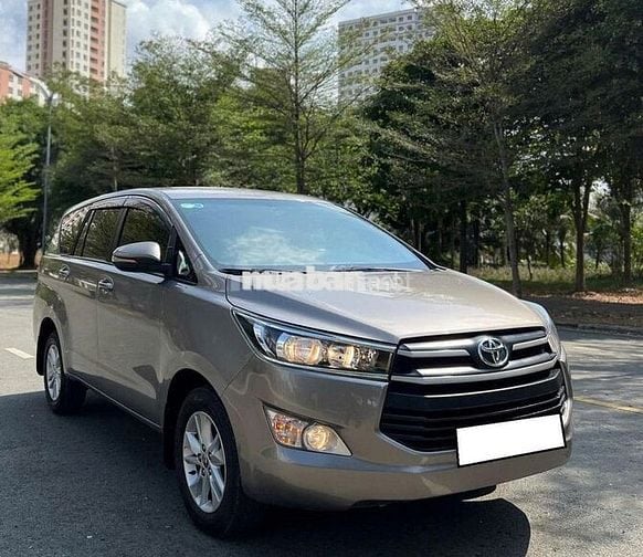 Innova sx 2019 số sàn màu ghi, động cơ máy xăng