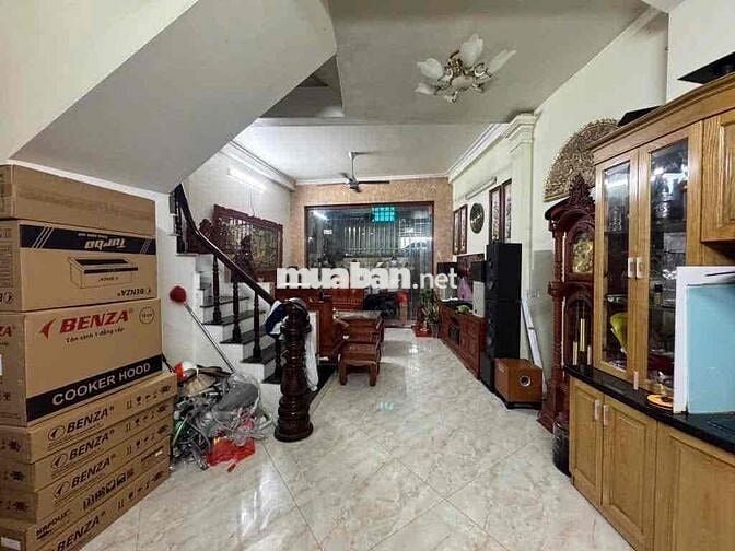 Cần Bán Nhà Đại Từ, DT: 54m², 5 Tầng, Giá 10.5 Tỷ, dân xây chắc chắn