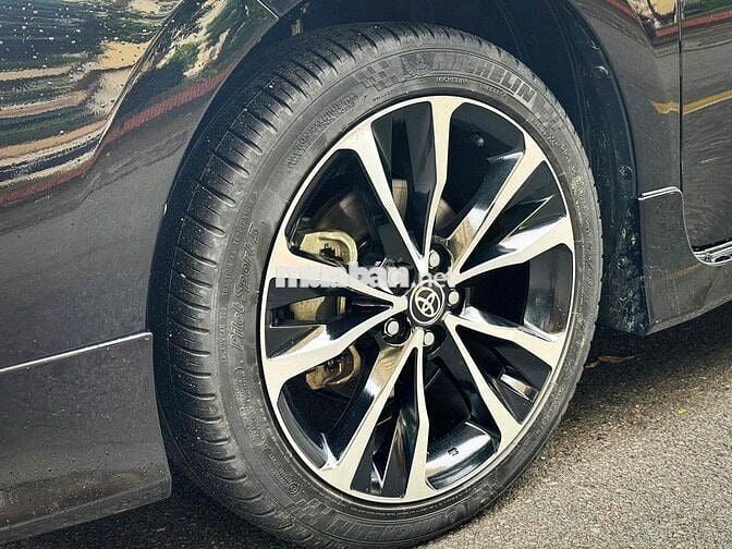 Toyota Corolla Altis 2021 1.8G AT - 40000 km