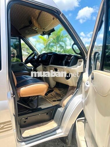 TRANSIT TẢI VAN 2015 / 6 chỗ 940kg