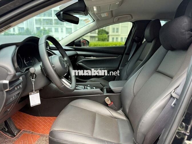 Mazda 3 2025 bản luxury chạy 1500km
